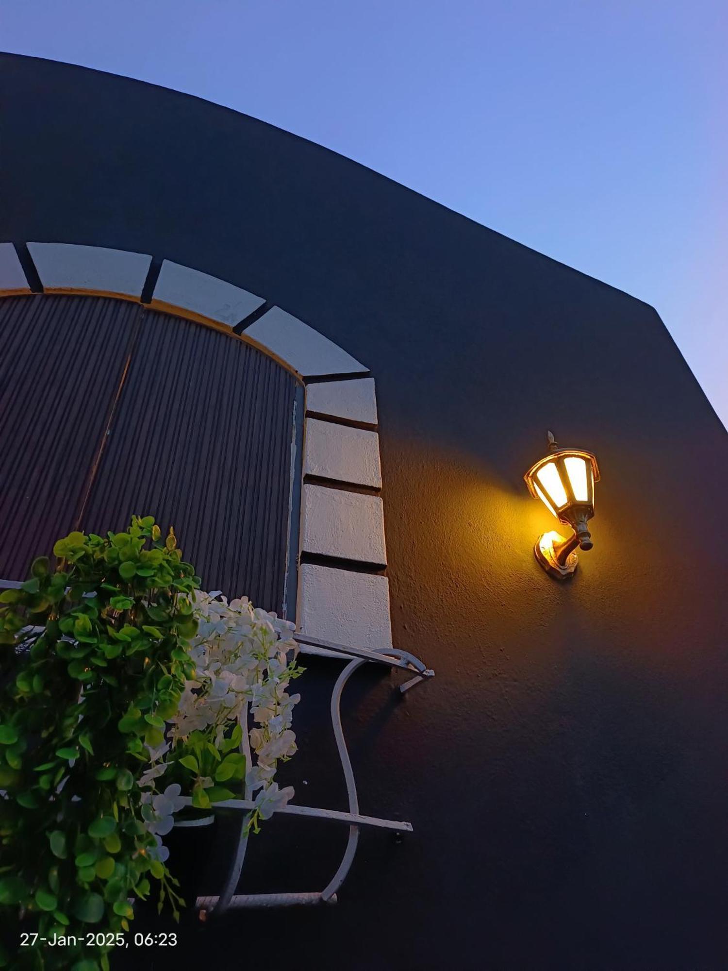 Caveman Guest House Puducherry Zewnętrze zdjęcie